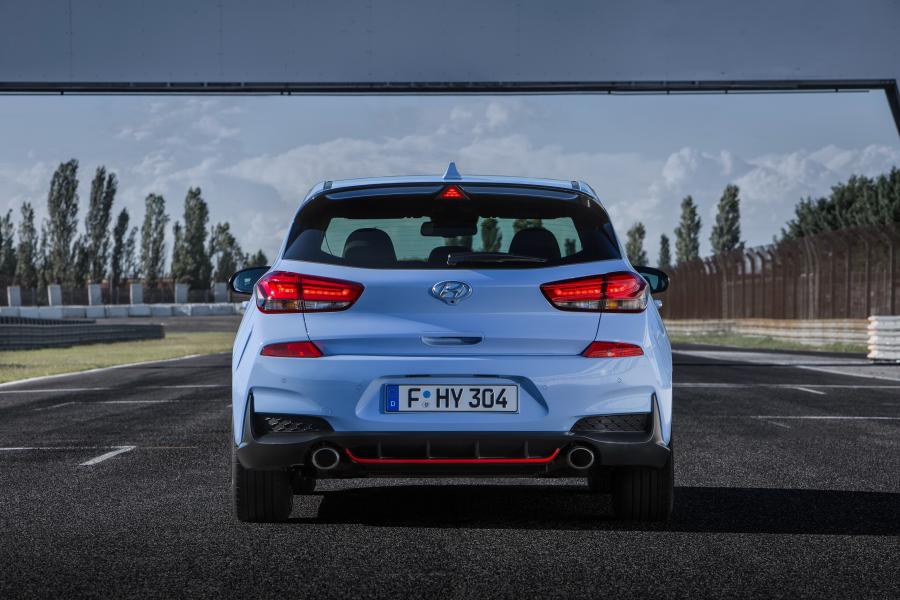  Hyundai i30 N 2017 года  (WW) (фото 6 из 47)